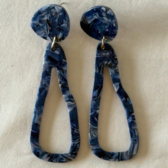 Abstract Blue Geometric Dangle Earrings Marbled Swirl Navy Abstract Dangle 3” - Picture 9 of 11